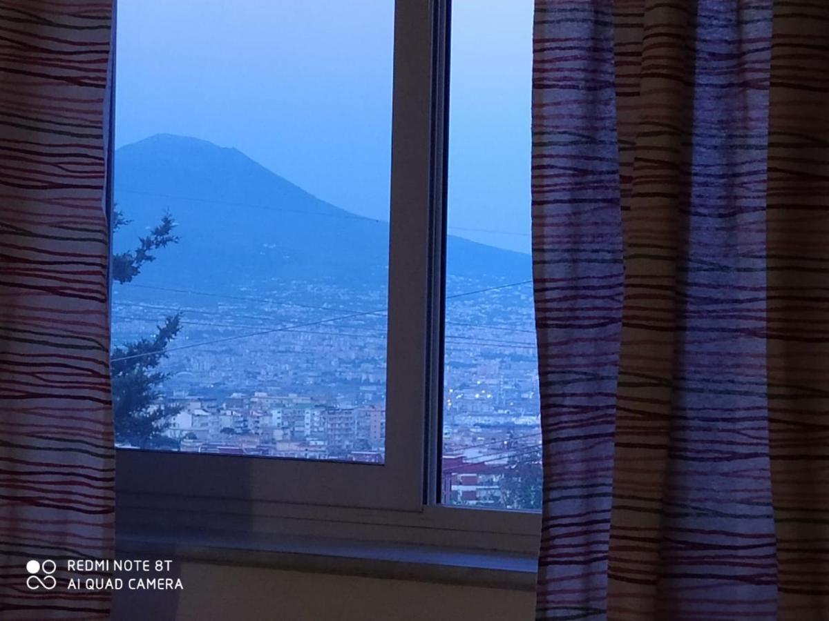 Una Nuova Luna Ai Camaldoli نابولي المظهر الخارجي الصورة